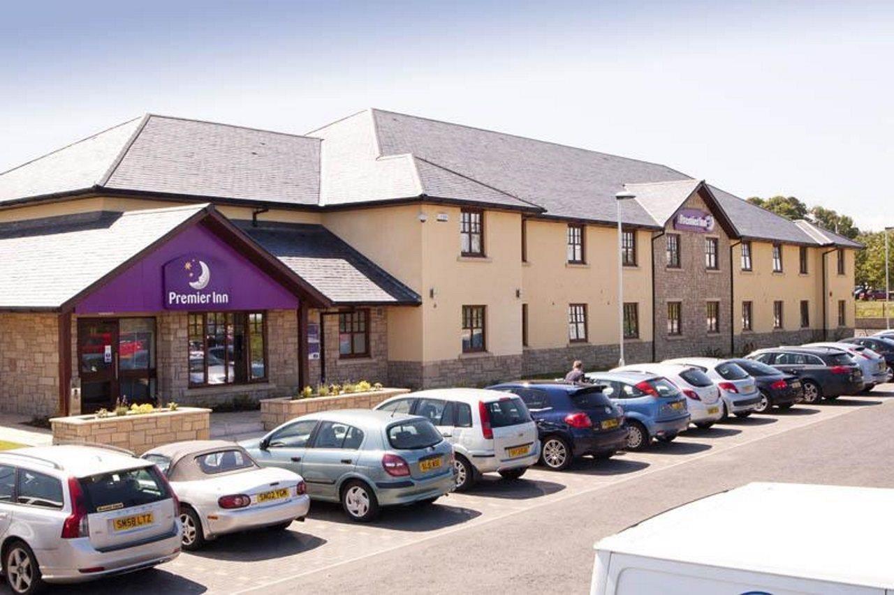 Premier Inn Edinburgh ダルケイス エクステリア 写真